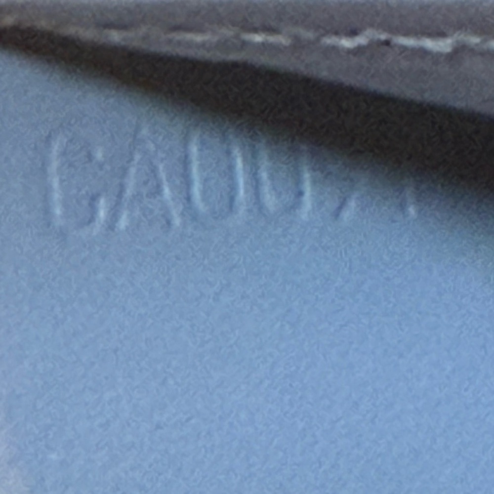 Louis Vuitton Grey Lilac EPI Notebook Agenda
Planner Wallet - Picture 10 of 13